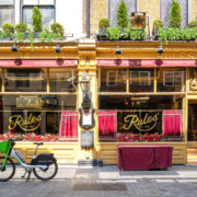 dreamstime_m_324612569-2048×1367